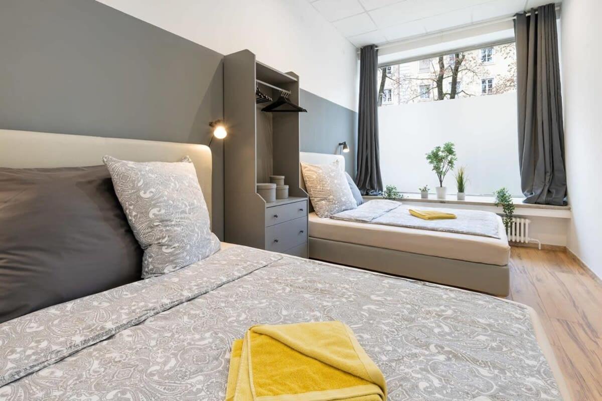 Big Near Rotkreuzplatz With 3 Bedroom For 12 Pax Appartement *